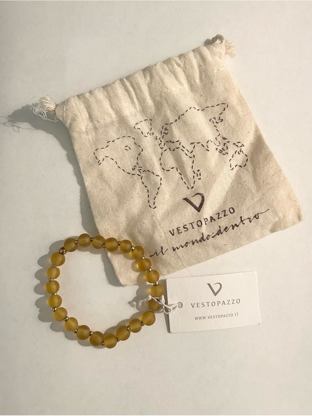 NWT VESTOPAZZO Yellow-Amber Stretch Bracelet with Gold-Tone Spacers, Size Medium
